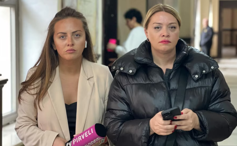 “TV პირველის” ჟურნალისტები მოსამართლემ სასამართლო დარბაზიდან გააძევა